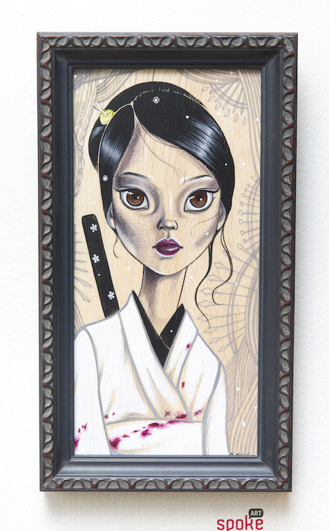 The painting, inspired by Sandi Calistros style, depicts a black-haired woman with large eyes in a white kimono with subtle bloodstains, resembling O-Ren Ishii. She stands poised with a sword on her back against a patterned backdrop, enclosed in an ornate dark frame.
