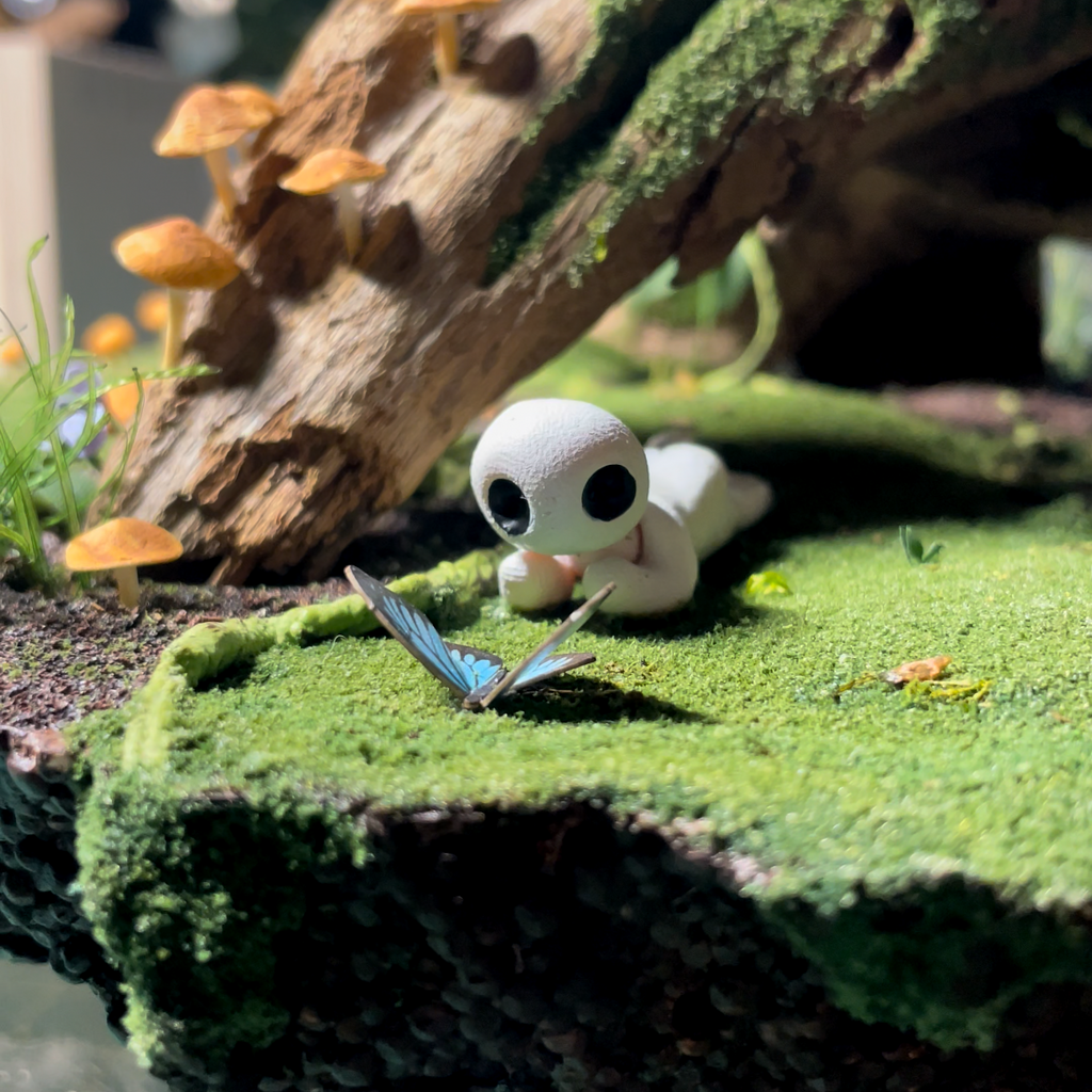 Minizakis - "A Mossy Playground" - Spoke Art